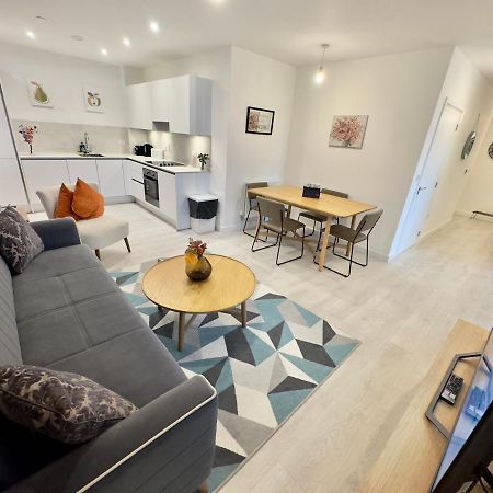 3Bedroom, 2Bathroom, Balcony,Luxury Flat Westfield Londres Exterior foto