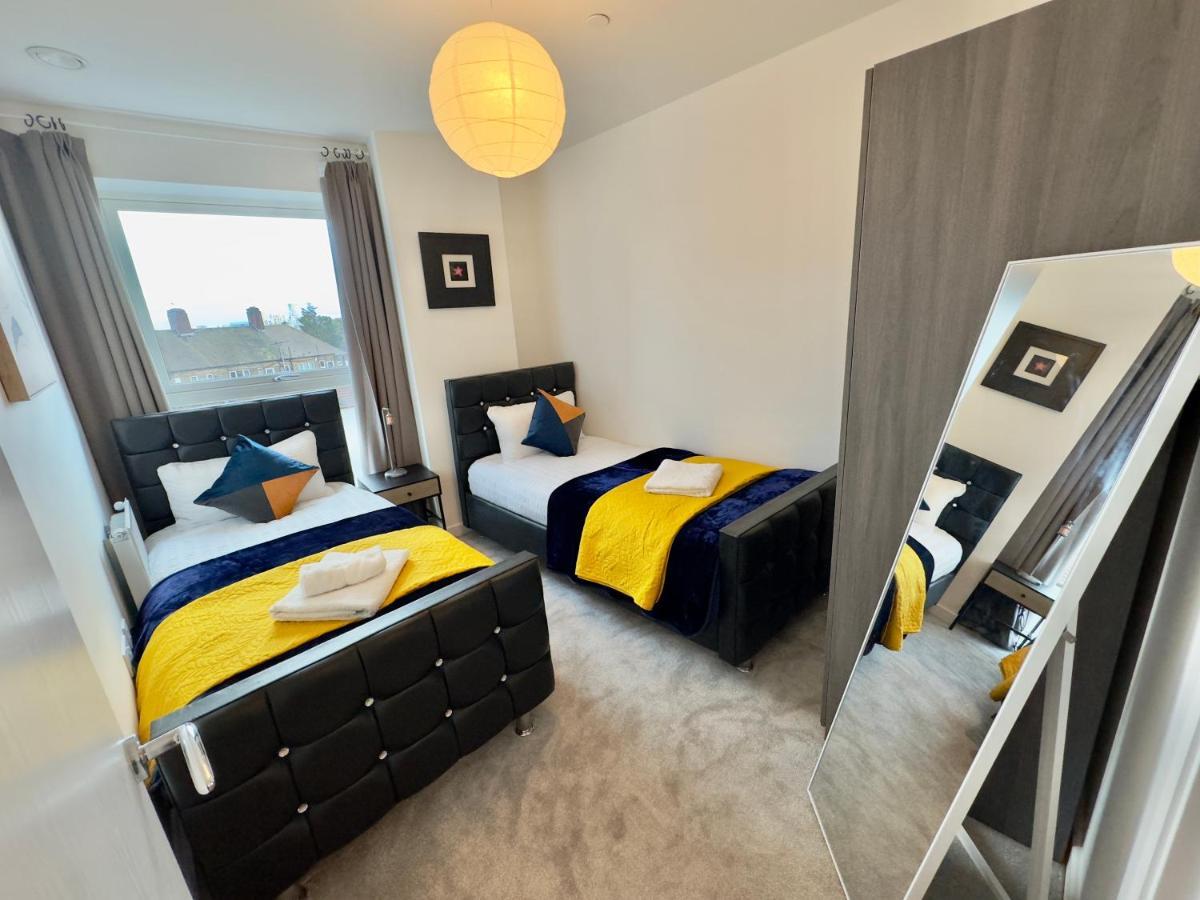 3Bedroom, 2Bathroom, Balcony,Luxury Flat Westfield Londres Exterior foto