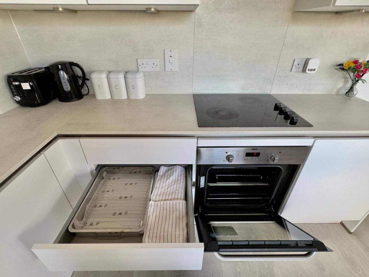 3Bedroom, 2Bathroom, Balcony,Luxury Flat Westfield Londres Exterior foto
