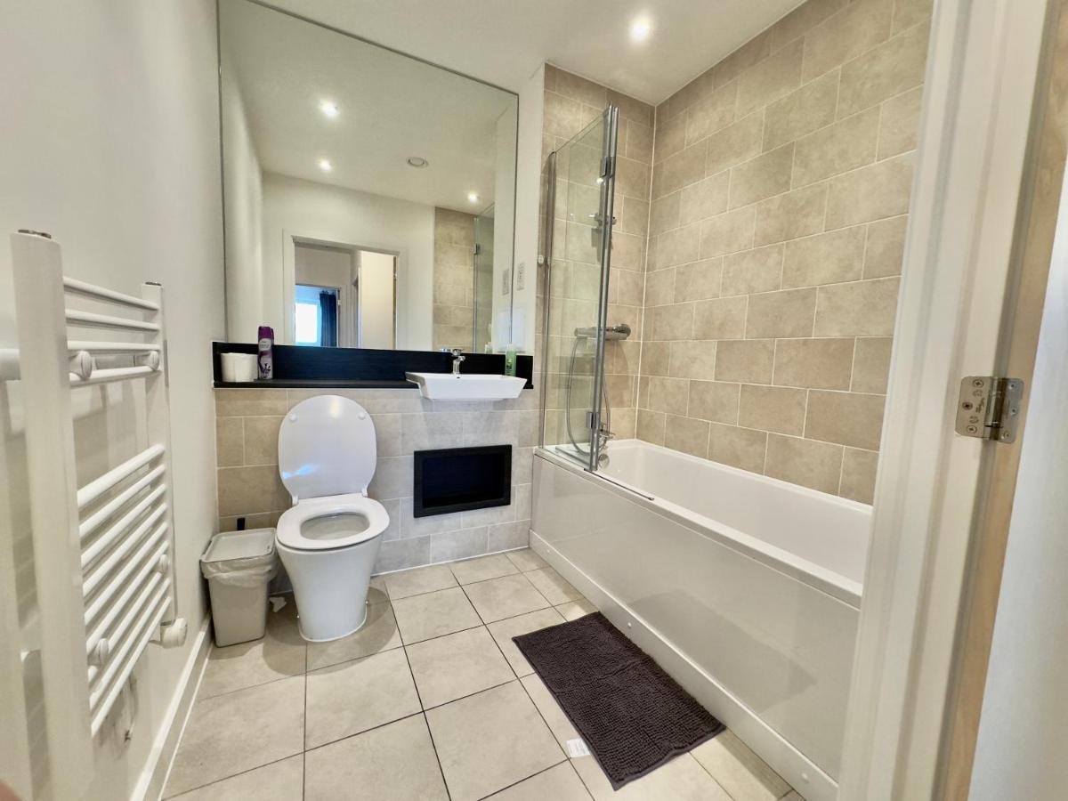 3Bedroom, 2Bathroom, Balcony,Luxury Flat Westfield Londres Exterior foto