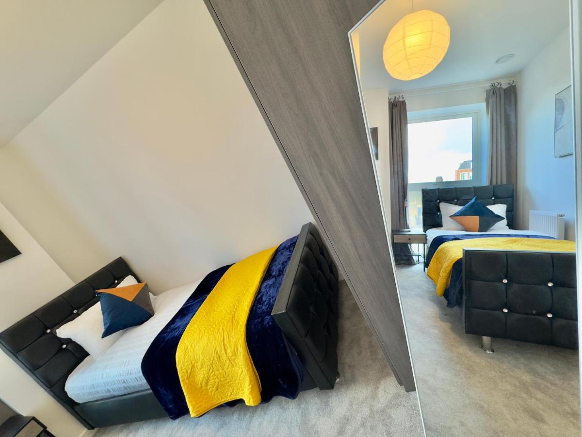 3Bedroom, 2Bathroom, Balcony,Luxury Flat Westfield Londres Exterior foto