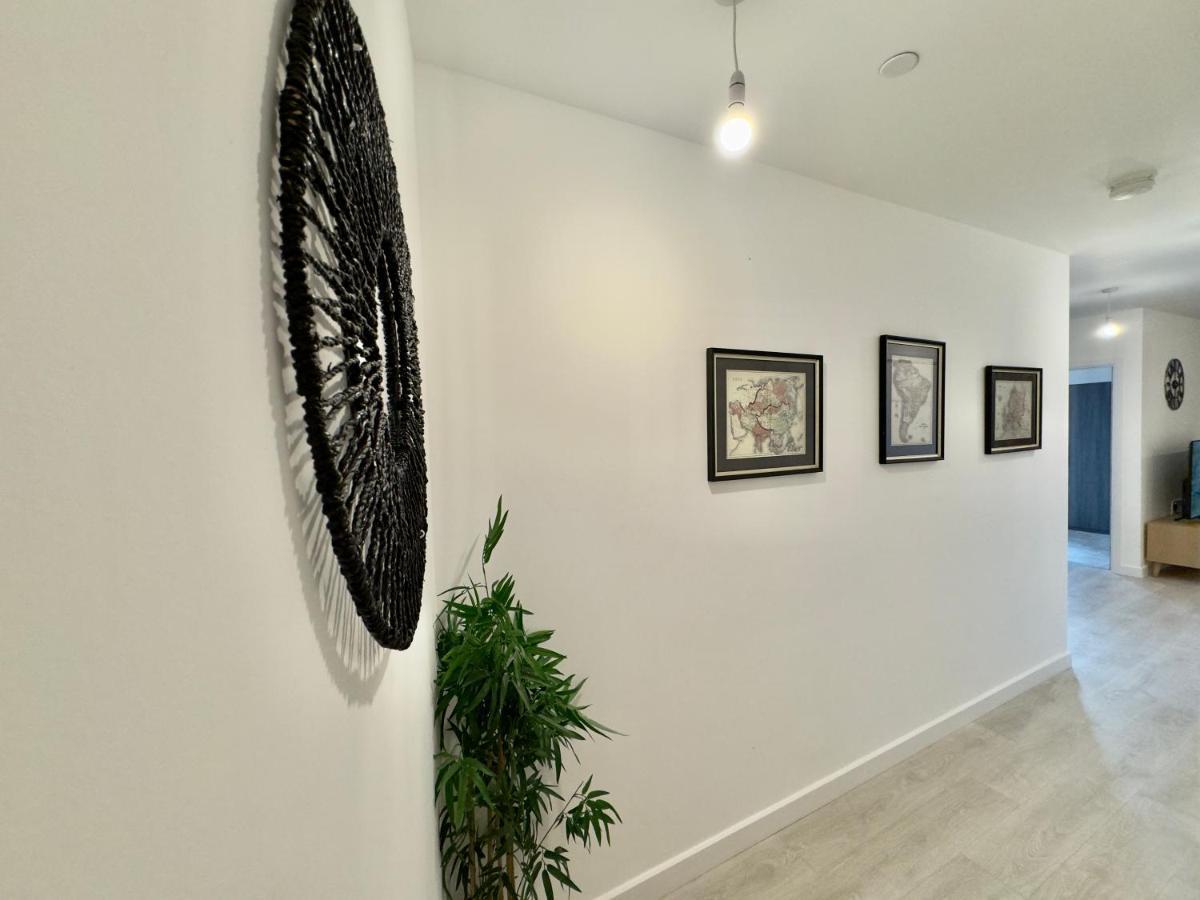 3Bedroom, 2Bathroom, Balcony,Luxury Flat Westfield Londres Exterior foto