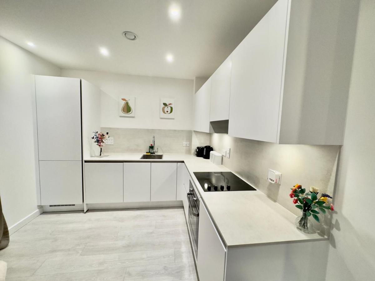 3Bedroom, 2Bathroom, Balcony,Luxury Flat Westfield Londres Exterior foto